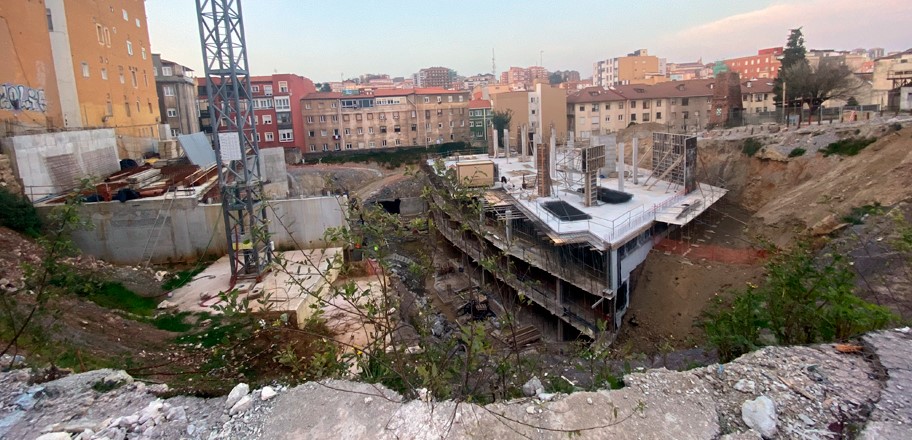 | Esmoldcom - Construcciones Cantabria